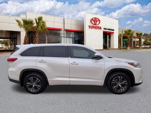 Blizzard Pearl 2018 Toyota Highlander LE Plus