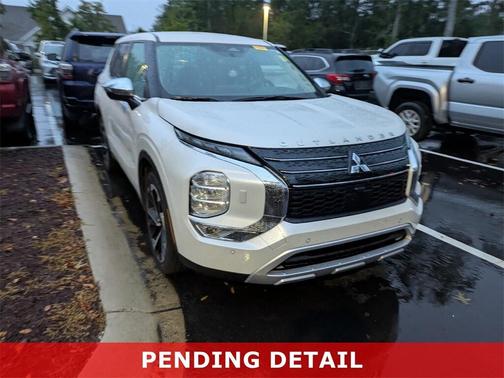 2022 Mitsubishi Outlander SE