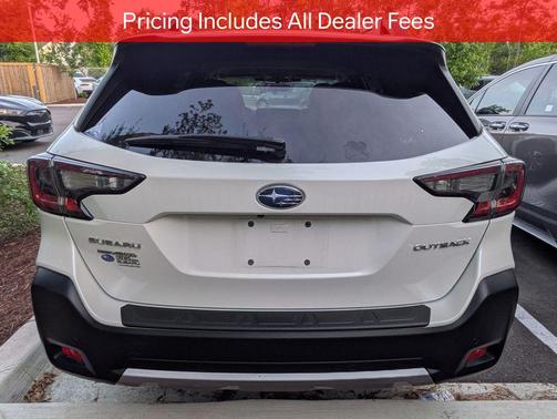 Crystal White Pearl 2025 Subaru Outback Limited