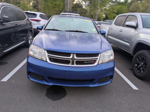 Blue Streak Pearlcoat 2012 Dodge Avenger SXT