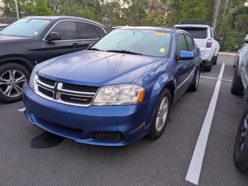 Blue Streak Pearlcoat 2012 Dodge Avenger SXT