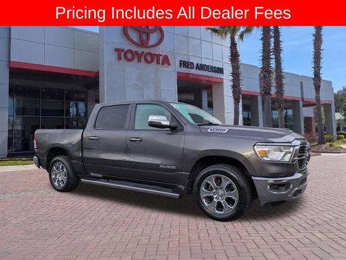Granite Crystal Metallic Clearcoat 2020 RAM 1500 Big Horn/Lone Star