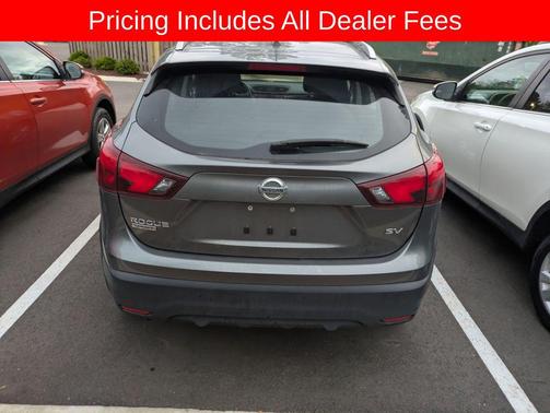 Gun Metallic 2017 Nissan Rogue Sport SV