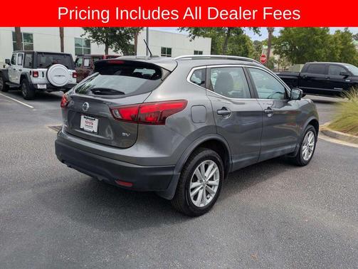 Gun Metallic 2017 Nissan Rogue Sport SV