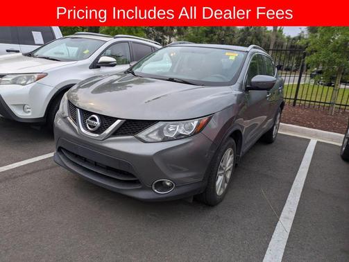 Gun Metallic 2017 Nissan Rogue Sport SV