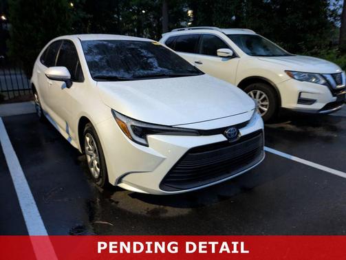 Wind Chill Pearl 2025 Toyota Corolla Hybrid LE