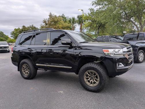 Midnight Black Metallic 2019 Toyota Land Cruiser Base