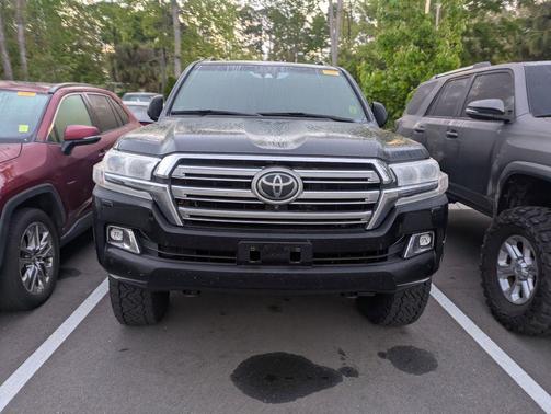 2019 Toyota Land Cruiser Base