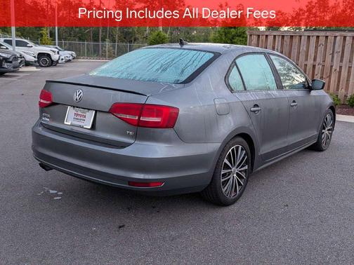 Platinum Gray Metallic 2015 Volkswagen Jetta 1.8T Sport