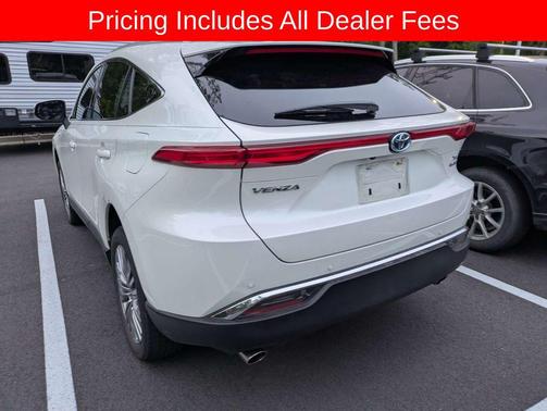 Blizzard Pearl 2021 Toyota Venza XLE