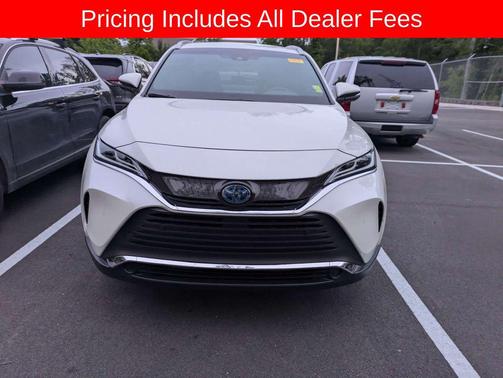 Blizzard Pearl 2021 Toyota Venza XLE