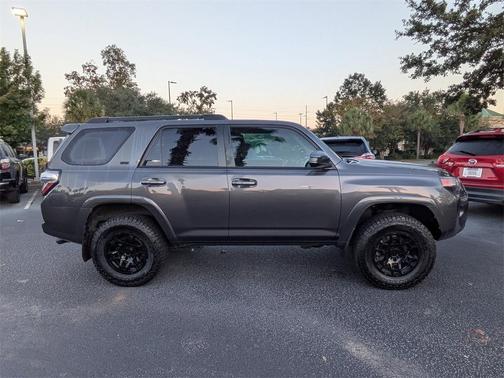 2022 Toyota 4Runner SR5