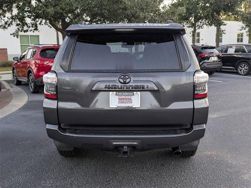 2022 Toyota 4Runner SR5