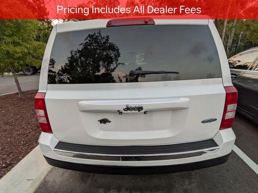 Bright White Clearcoat 2017 Jeep Patriot High Altitude