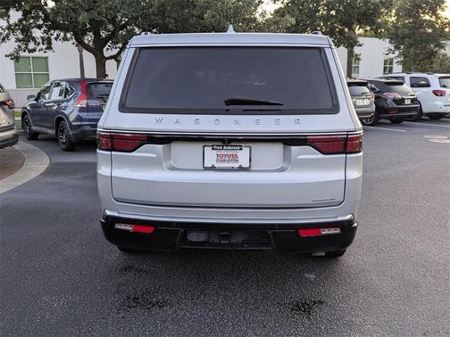 2022 Jeep Wagoneer Series II