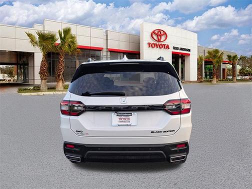 2025 Honda Pilot Black Edition