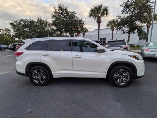2019 Toyota Highlander Limited Platinum