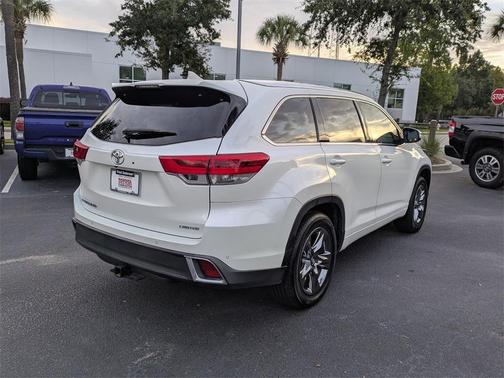2019 Toyota Highlander Limited Platinum