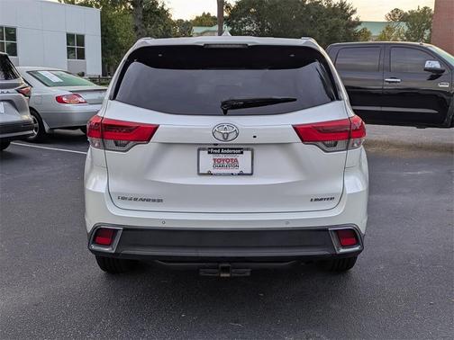 2019 Toyota Highlander Limited Platinum