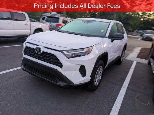 Ice Cap 2025 Toyota RAV4 LE