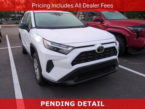 Ice Cap 2025 Toyota RAV4 LE