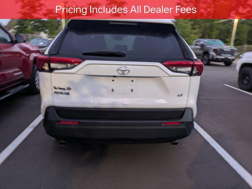 Ice Cap 2025 Toyota RAV4 LE