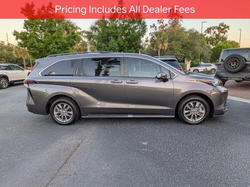 Predawn Gray Mica 2023 Toyota Sienna XLE