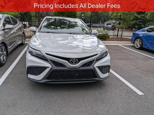 Ice Edge 2024 Toyota Camry SE
