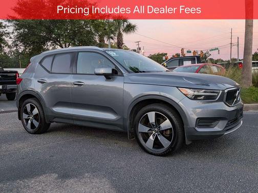 Pine Gray Metallic 2019 Volvo XC40 T5 Momentum