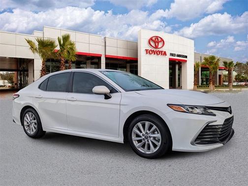 2024 Toyota Camry LE