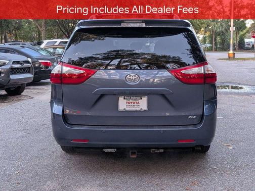 Shoreline Blue Pearl 2016 Toyota Sienna XLE