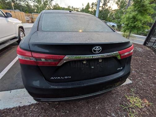 2016 Toyota Avalon XLE