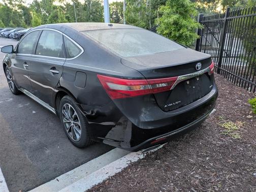 2016 Toyota Avalon XLE
