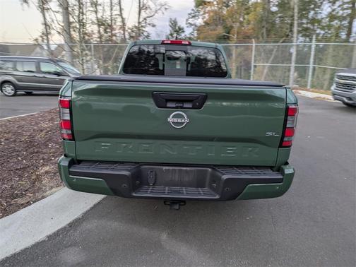 2025 Nissan Frontier SL