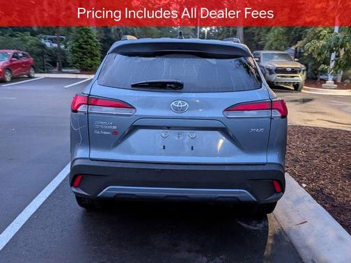 Celestite 2025 Toyota Corolla Cross XLE