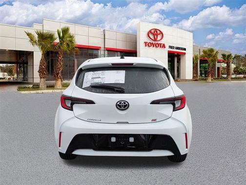 Ice Cap 2026 Toyota Corolla SE