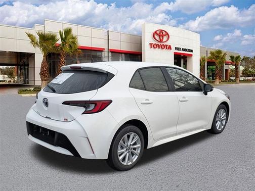 Ice Cap 2026 Toyota Corolla SE