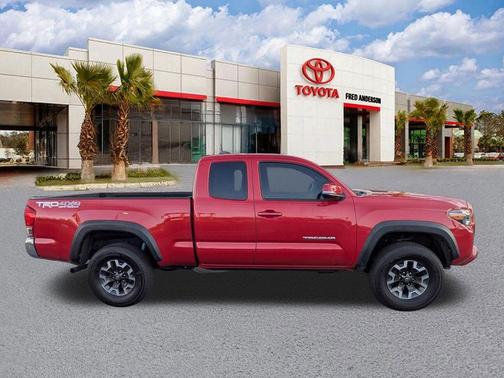 Barcelona Red Metallic 2017 Toyota Tacoma TRD Off Road