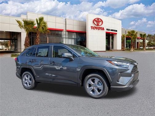 2025 Toyota RAV4 Hybrid LE