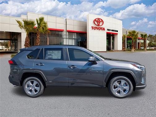 2025 Toyota RAV4 Hybrid LE