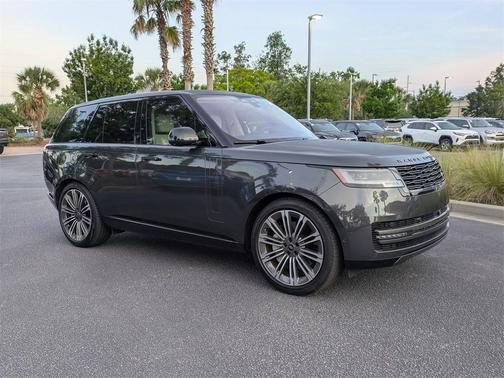 2023 Land Rover Range Rover P530 SE