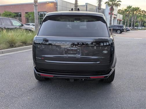 2023 Land Rover Range Rover P530 SE