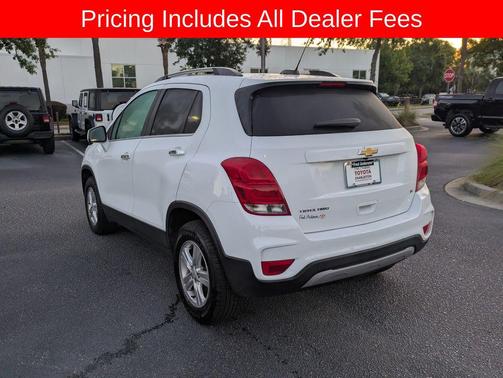 Summit White 2019 Chevrolet Trax LT