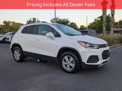 Summit White 2019 Chevrolet Trax LT