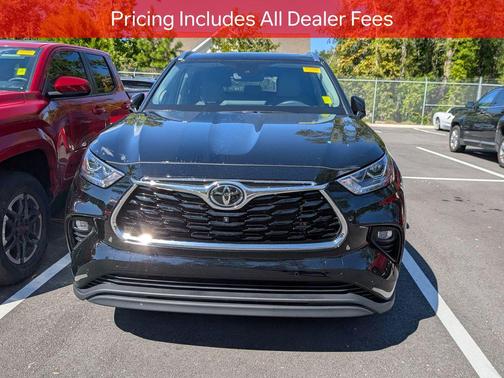 Midnight Black Metallic 2026 Toyota Highlander Limited