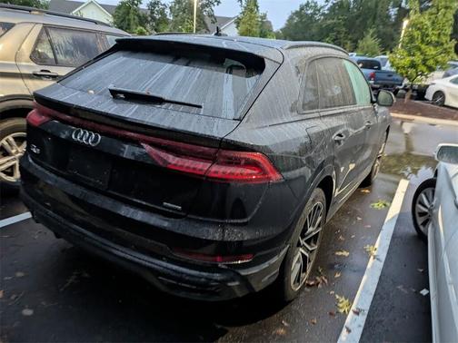 2021 Audi Q8 55 Premium Plus