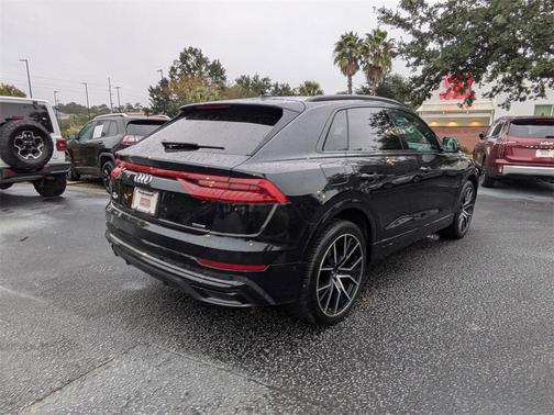 2021 Audi Q8 55 Premium Plus