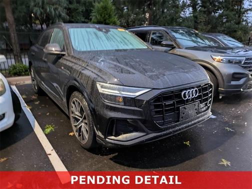 2021 Audi Q8 55 Premium Plus