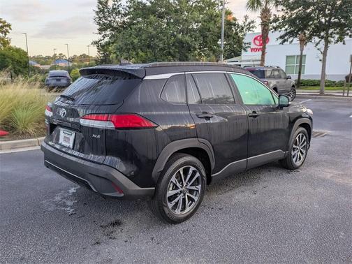 2022 Toyota Corolla Cross XLE