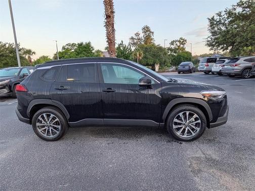 2022 Toyota Corolla Cross XLE